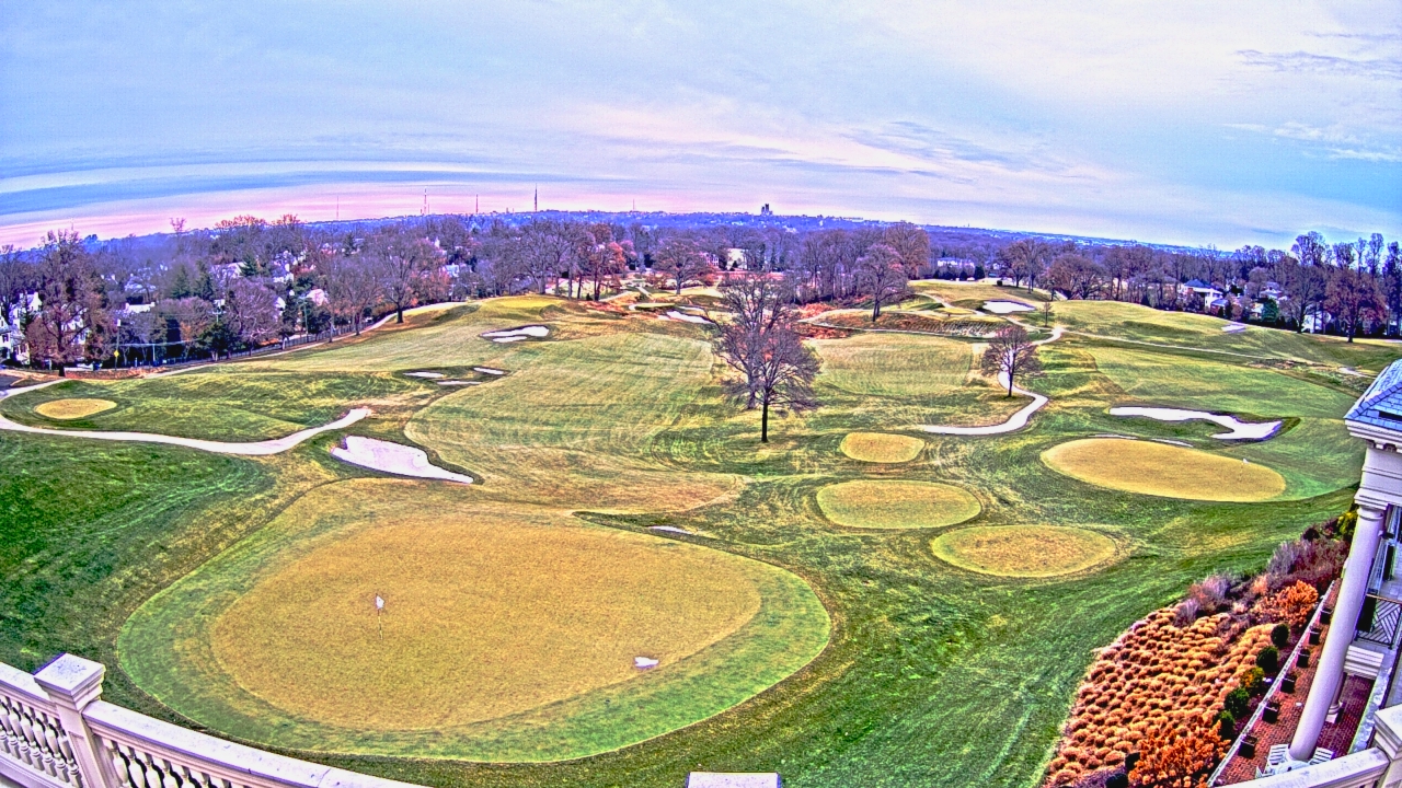 Thumbnail for current weather camera view from Washington Golf and Country Club in Arlington, Virginia