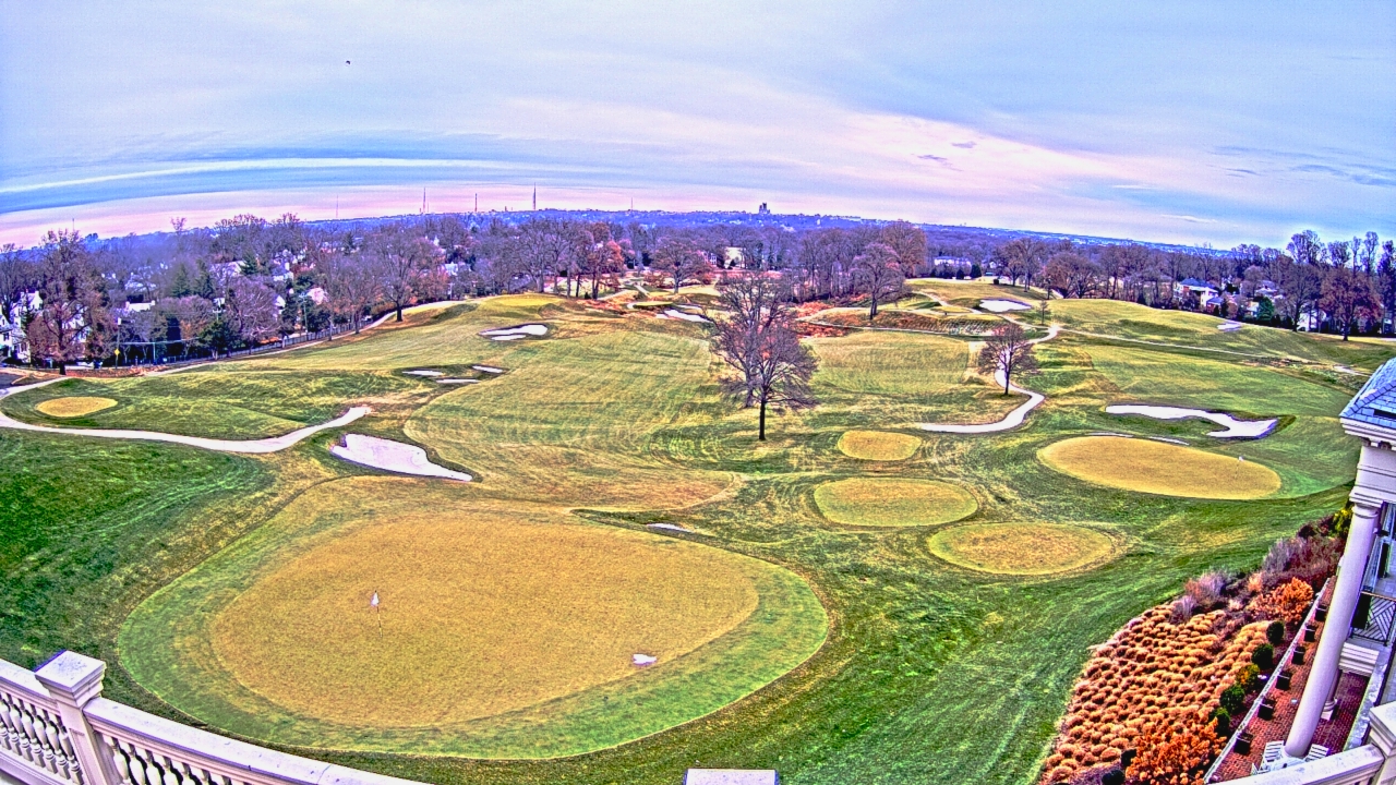 Thumbnail for current weather camera view from Washington Golf and Country Club in Arlington, Virginia
