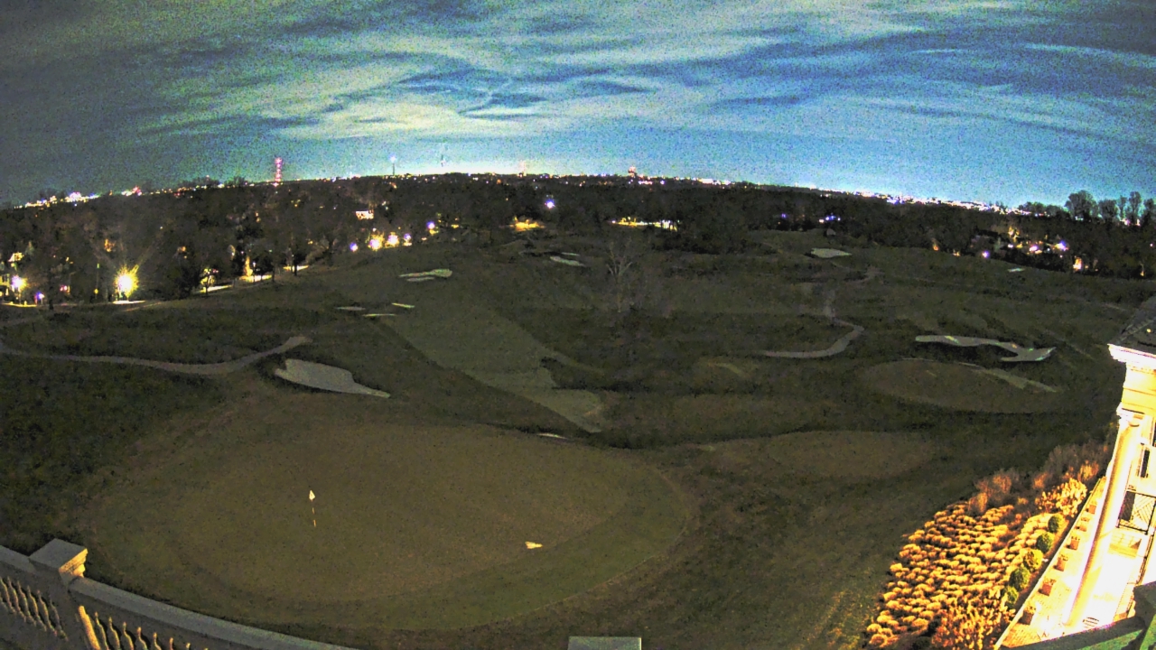 Thumbnail for current weather camera view from Washington Golf and Country Club in Arlington, Virginia