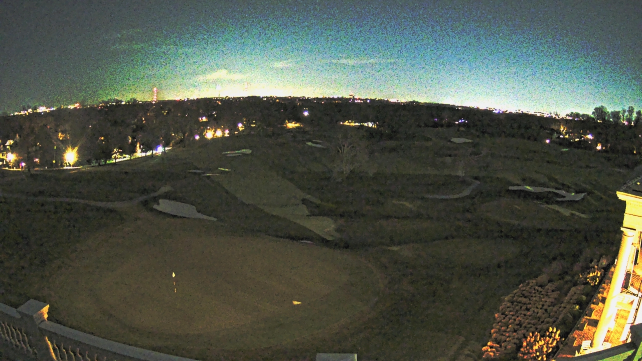 Thumbnail for current weather camera view from Washington Golf and Country Club in Arlington, Virginia