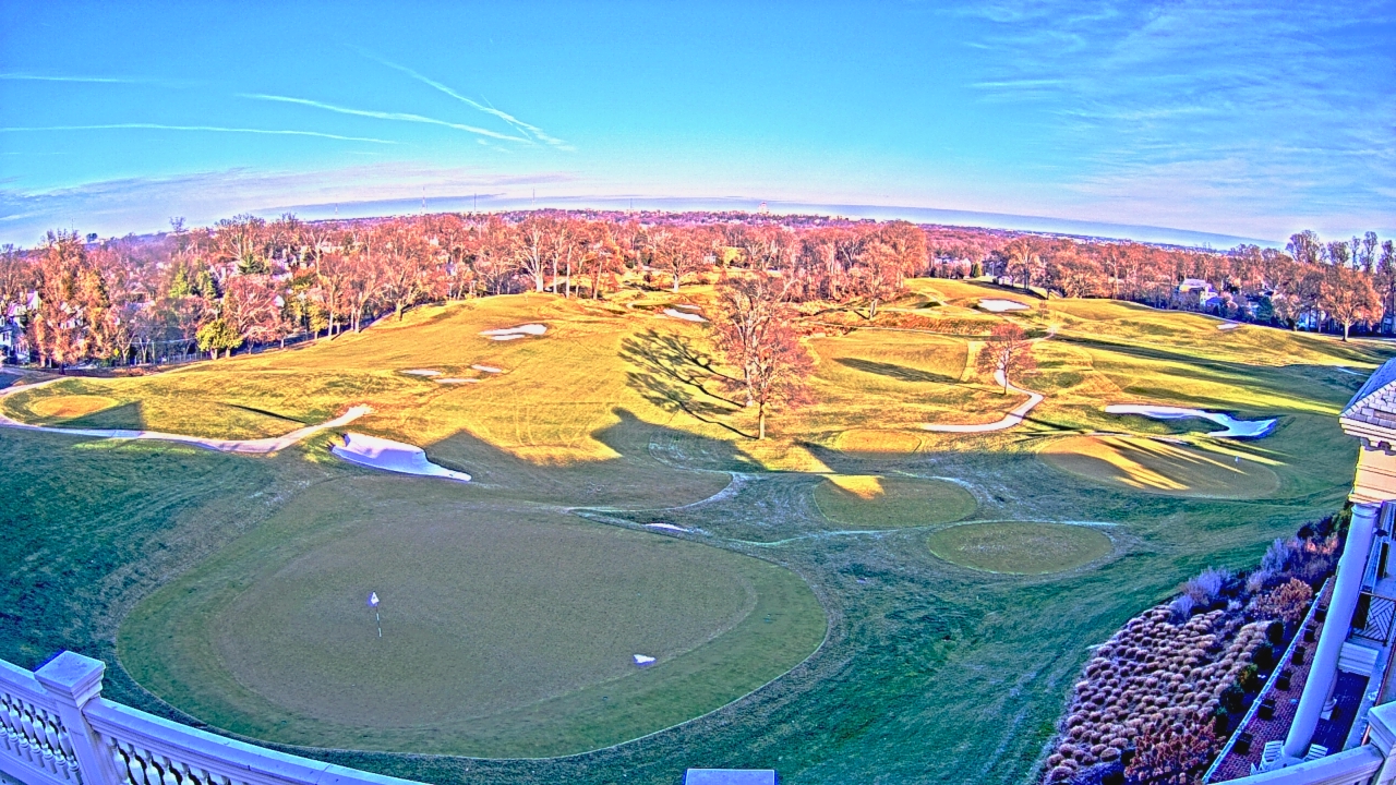 Thumbnail for current weather camera view from Washington Golf and Country Club in Arlington, Virginia
