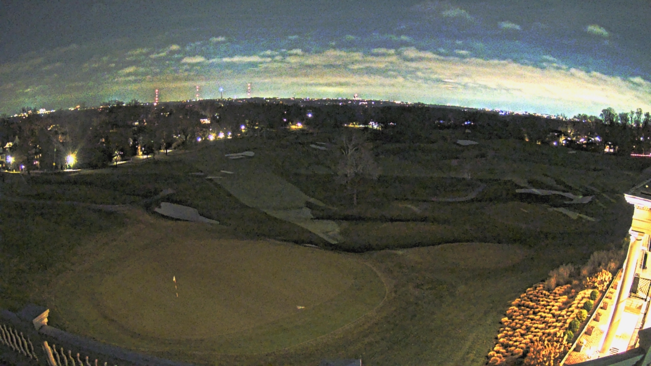Thumbnail for current weather camera view from Washington Golf and Country Club in Arlington, Virginia