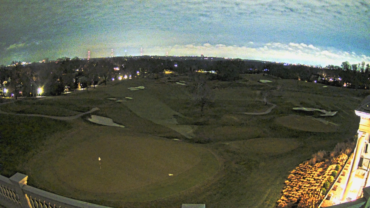 Thumbnail for current weather camera view from Washington Golf and Country Club in Arlington, Virginia