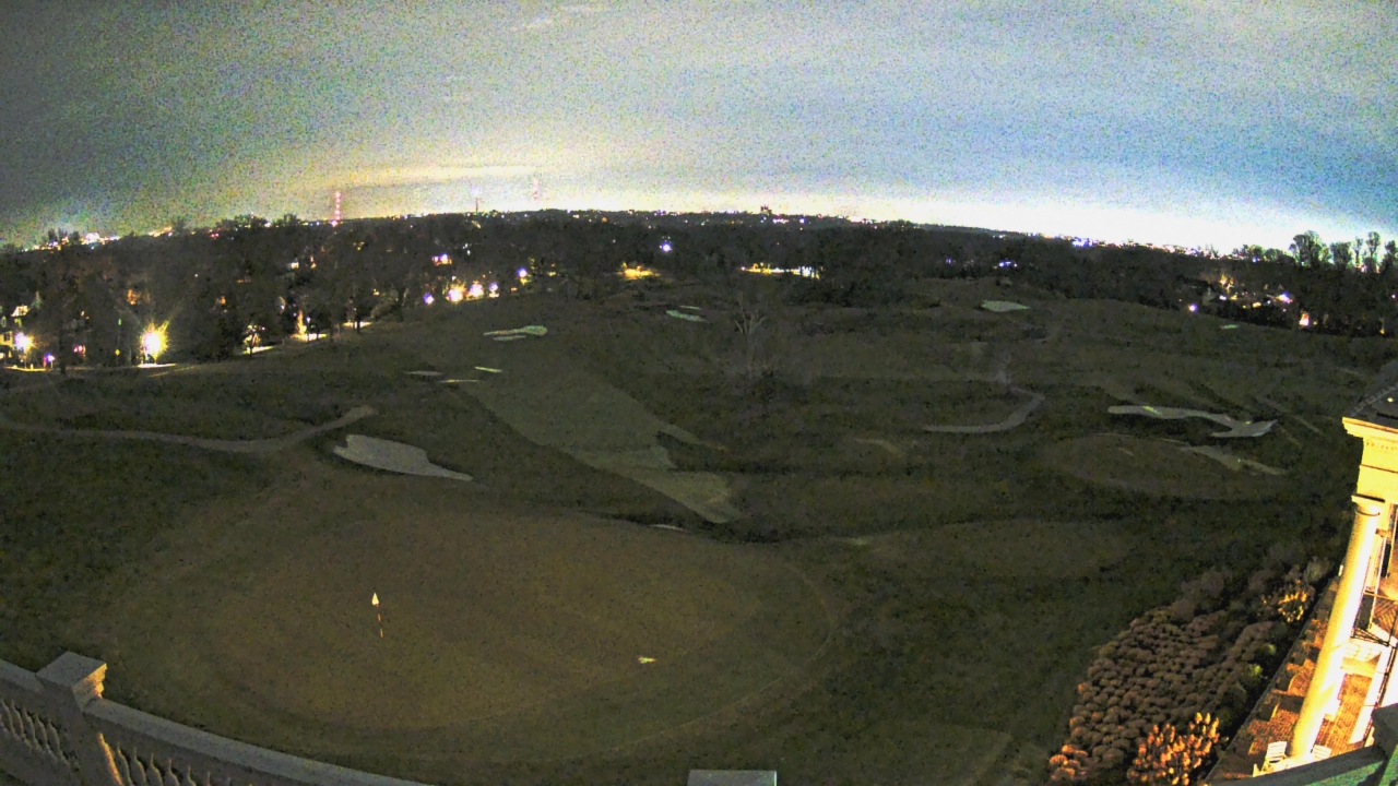 Thumbnail for current weather camera view from Washington Golf and Country Club in Arlington, Virginia