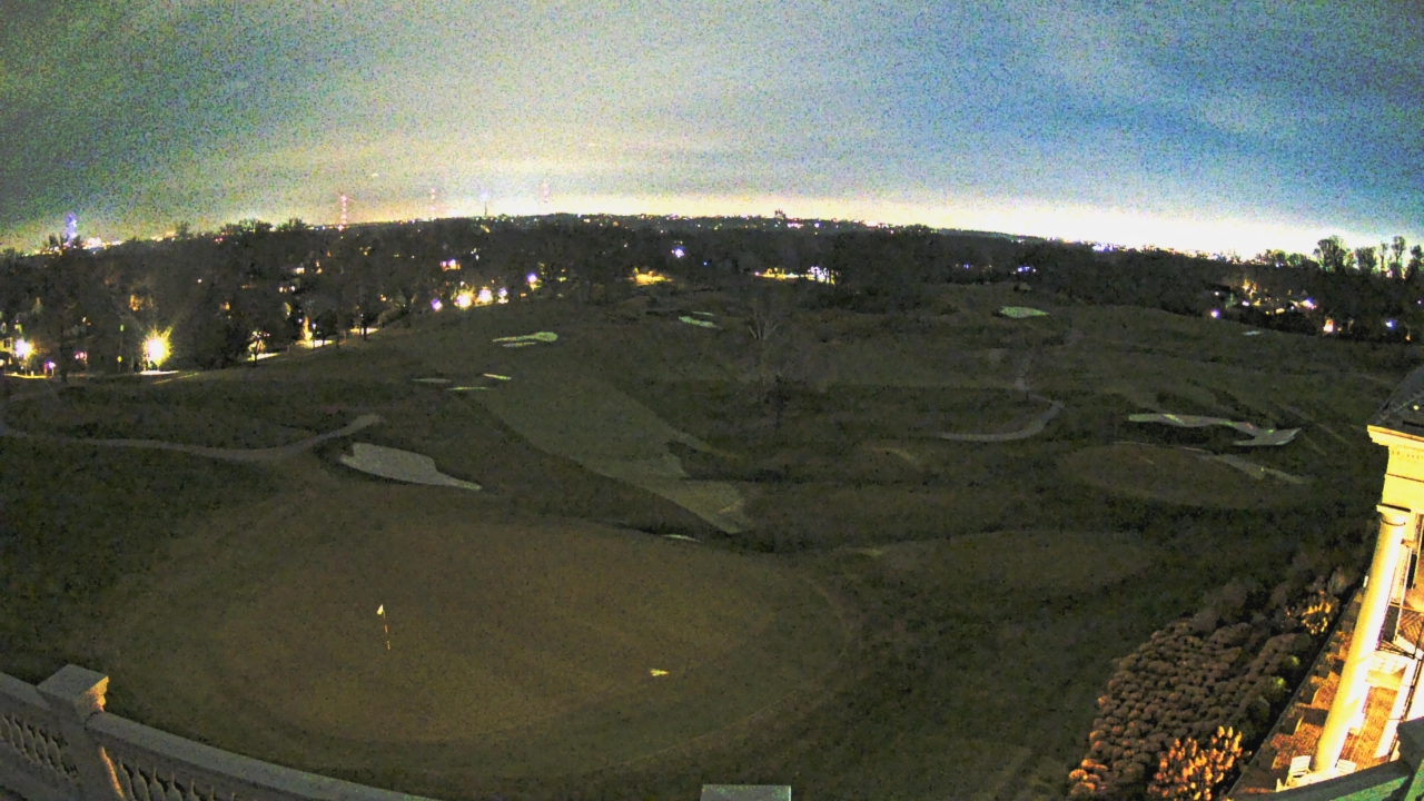 Thumbnail for current weather camera view from Washington Golf and Country Club in Arlington, Virginia