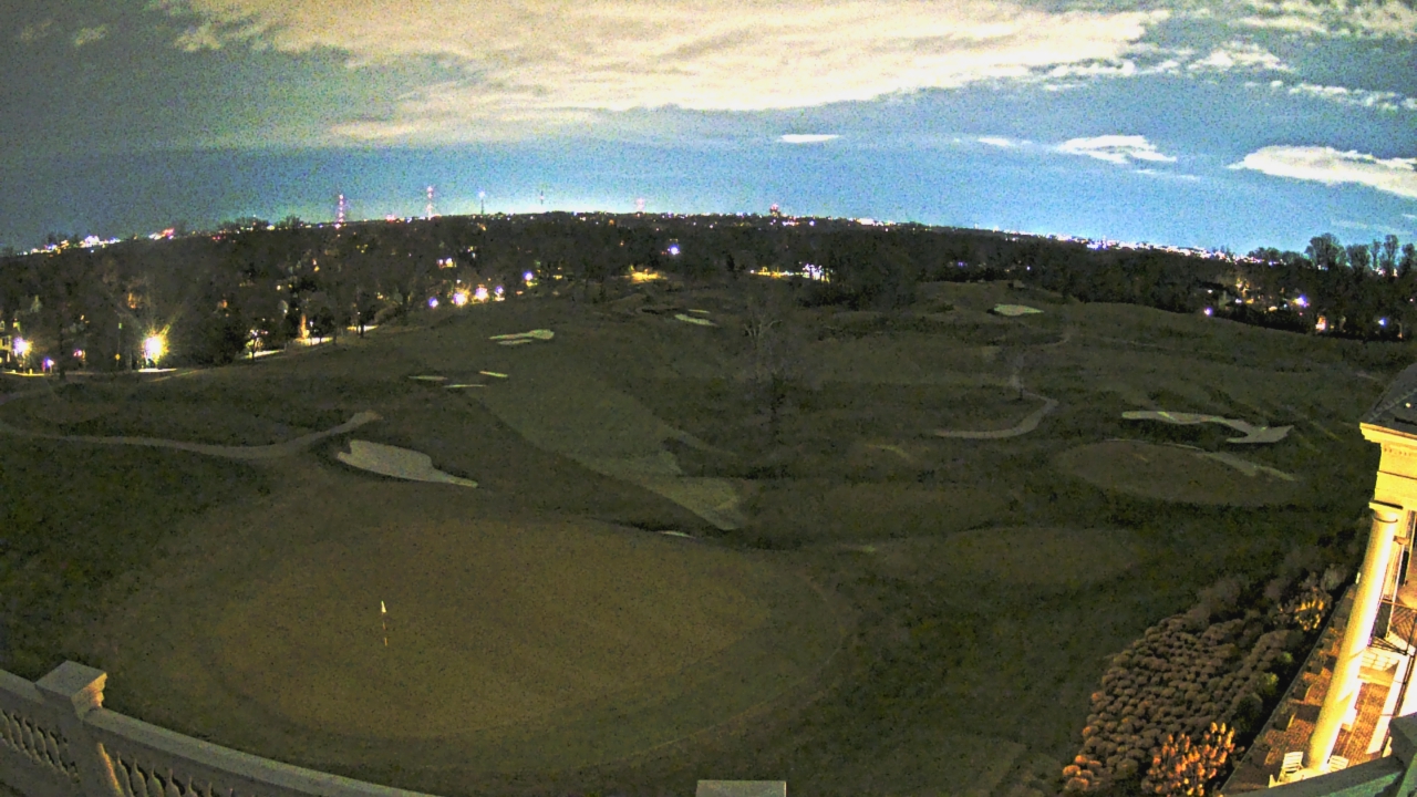 Thumbnail for current weather camera view from Washington Golf and Country Club in Arlington, Virginia