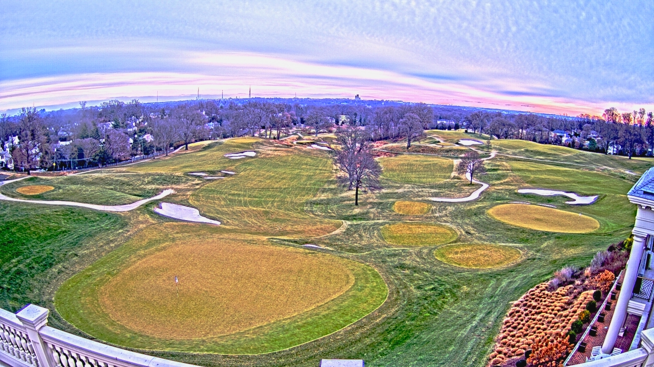 Thumbnail for current weather camera view from Washington Golf and Country Club in Arlington, Virginia