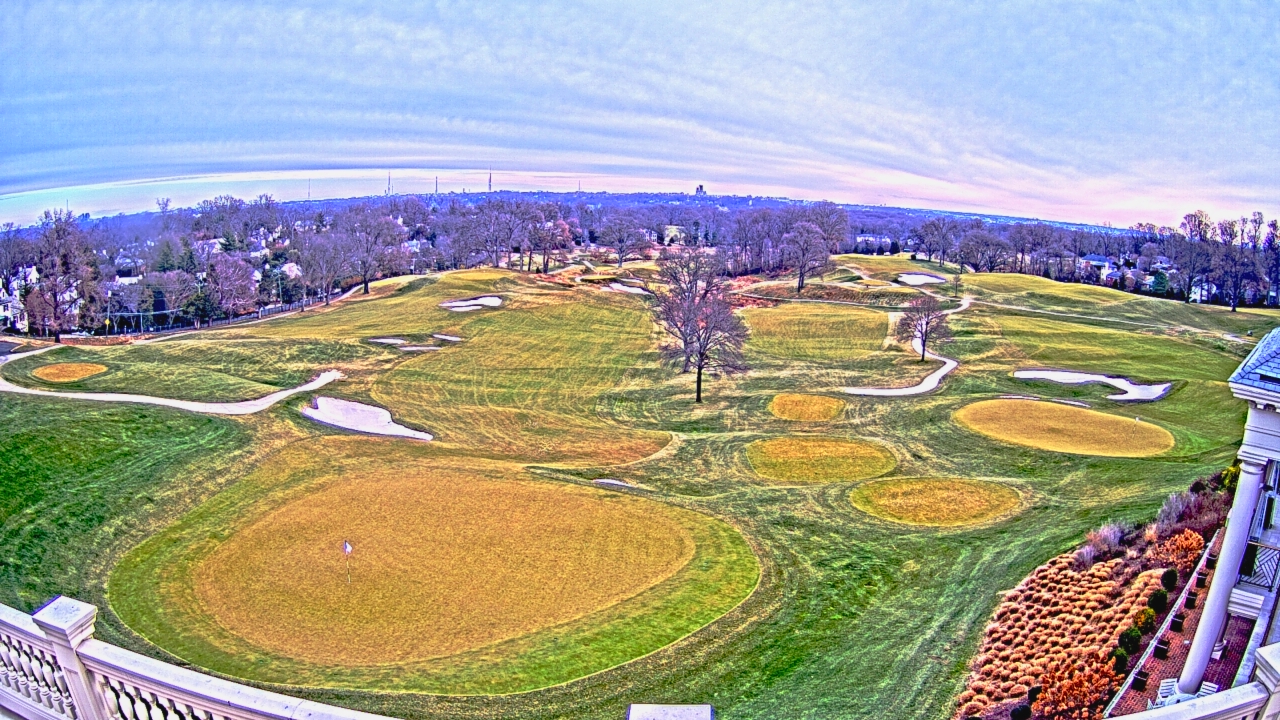 Thumbnail for current weather camera view from Washington Golf and Country Club in Arlington, Virginia