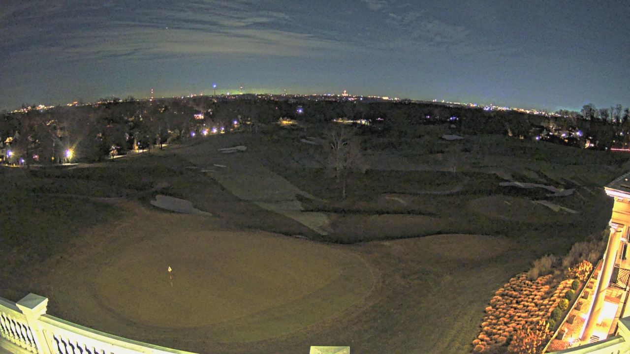 Thumbnail for current weather camera view from Washington Golf and Country Club in Arlington, Virginia