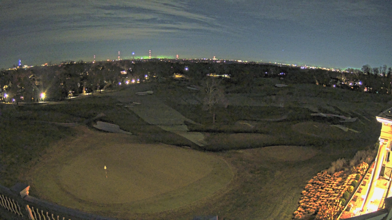 Thumbnail for current weather camera view from Washington Golf and Country Club in Arlington, Virginia