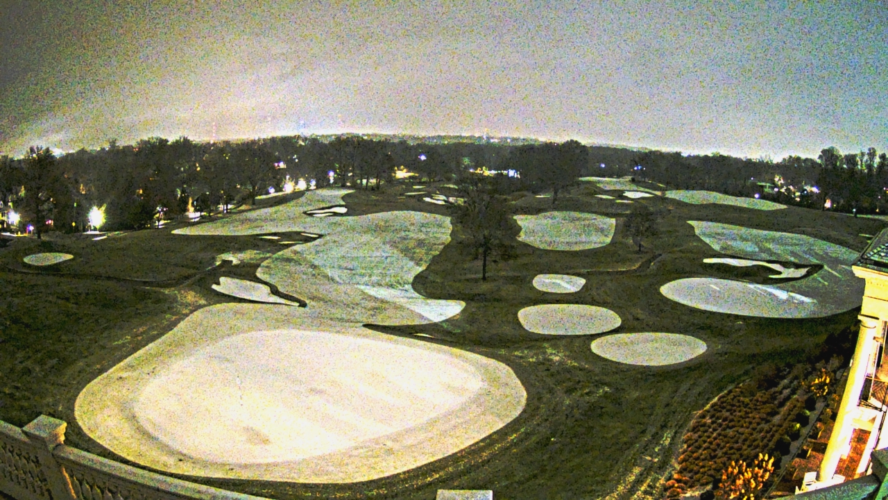 Thumbnail for current weather camera view from Washington Golf and Country Club in Arlington, Virginia