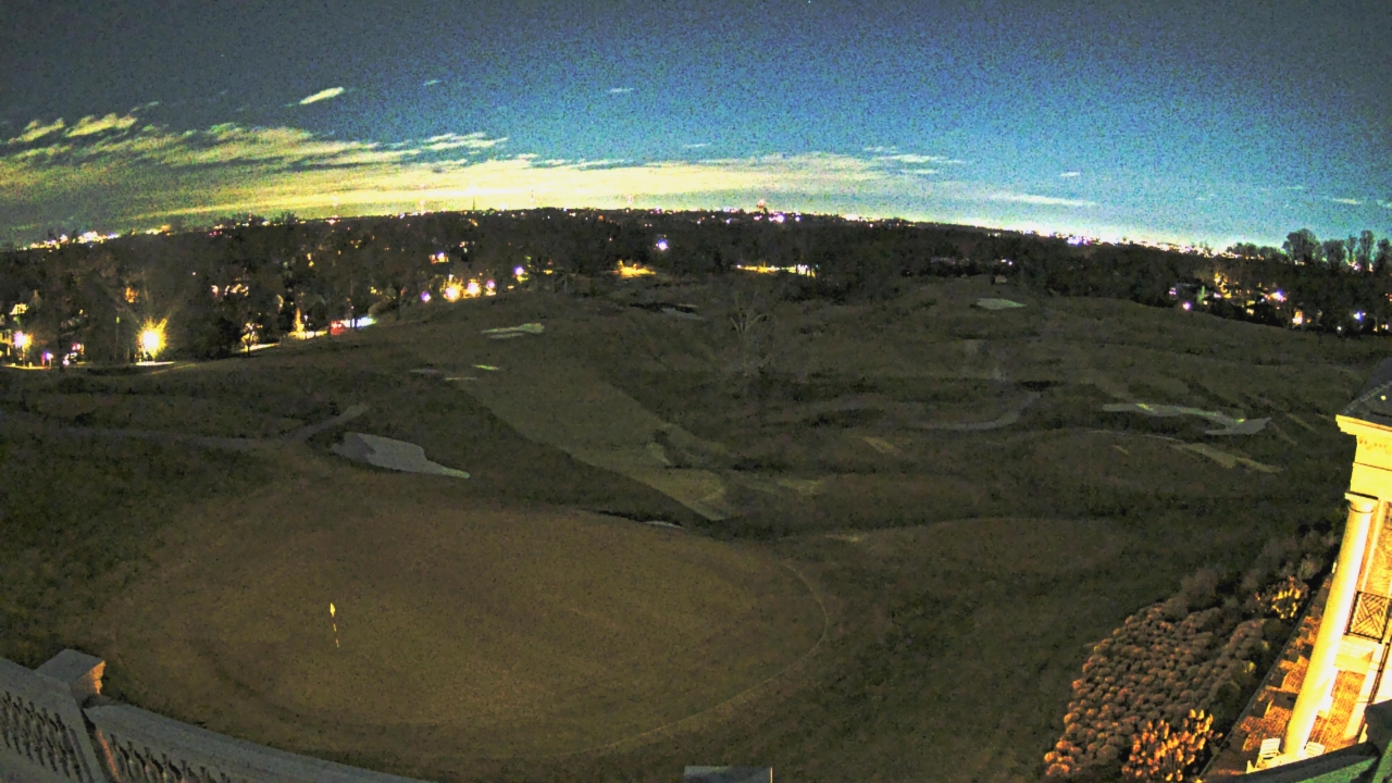 Thumbnail for current weather camera view from Washington Golf and Country Club in Arlington, Virginia