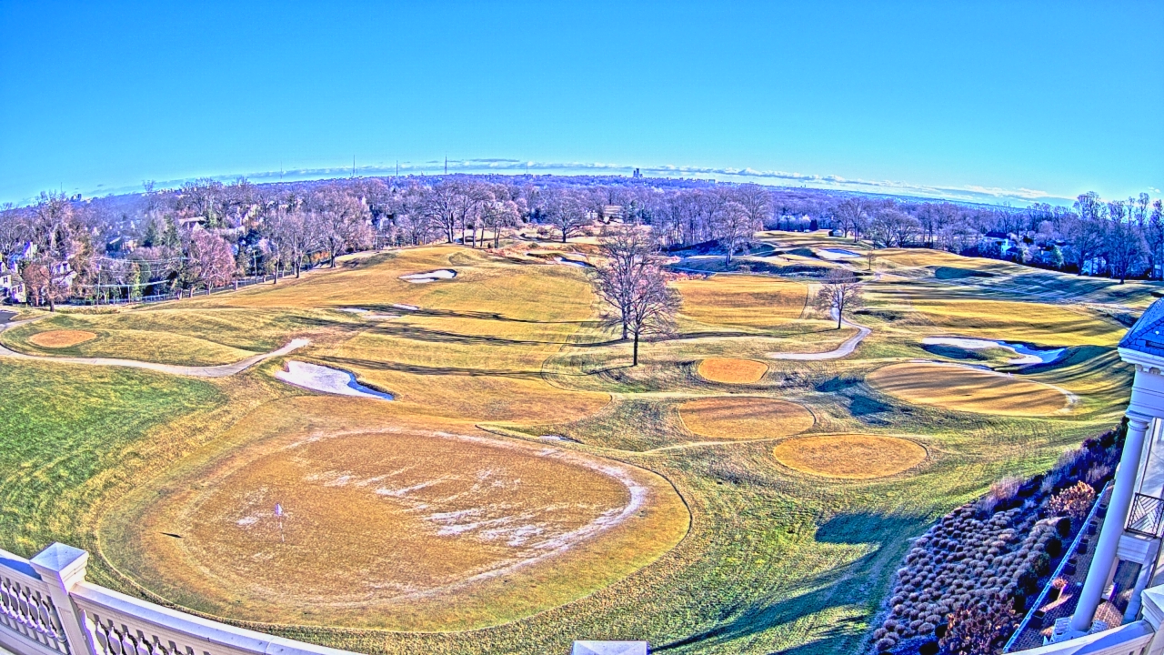 Thumbnail for current weather camera view from Washington Golf and Country Club in Arlington, Virginia