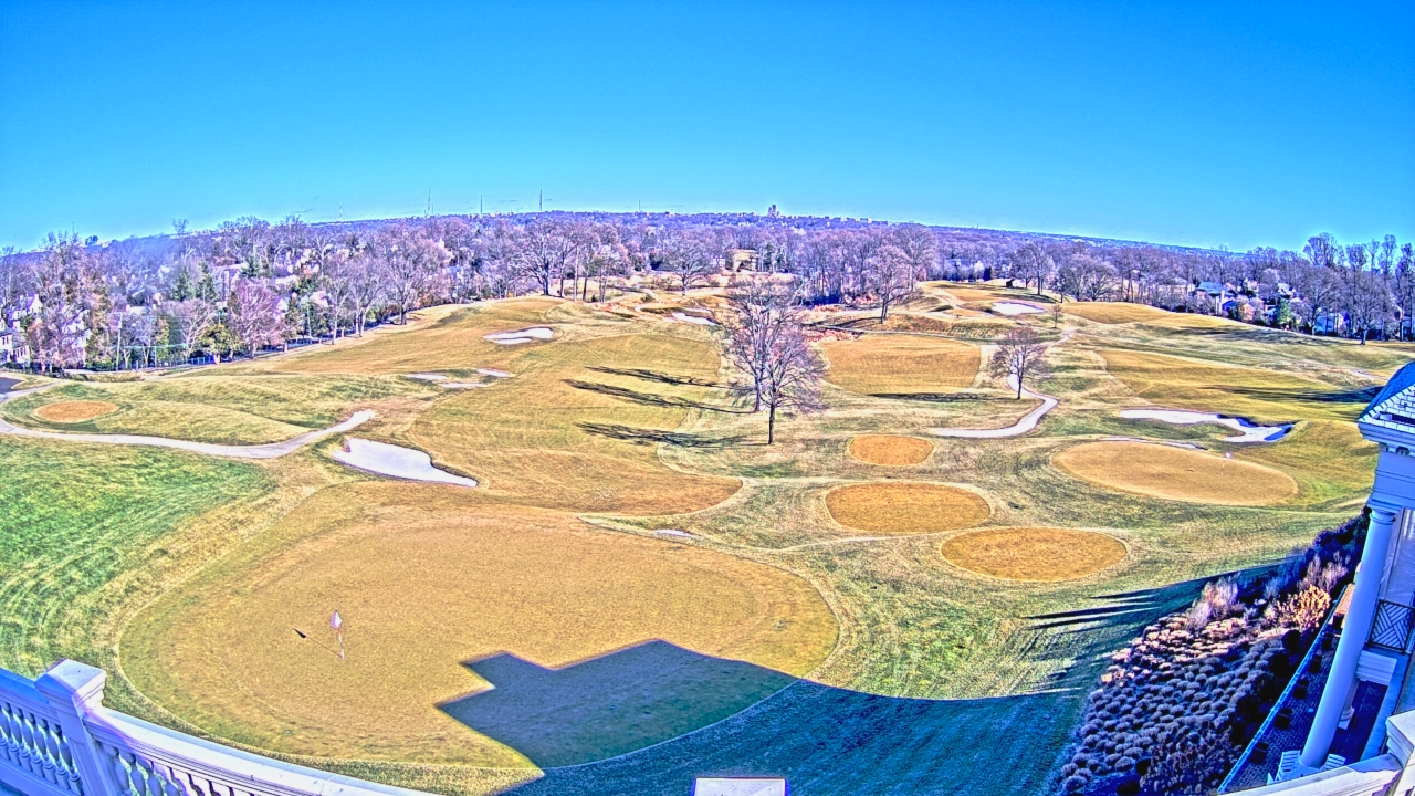 Thumbnail for current weather camera view from Washington Golf and Country Club in Arlington, Virginia