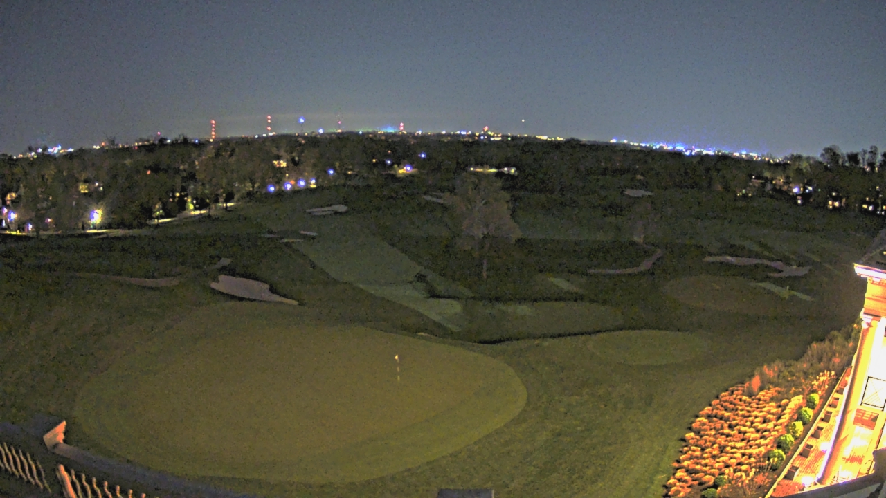 Thumbnail for current weather camera view from Washington Golf and Country Club in Arlington, Virginia