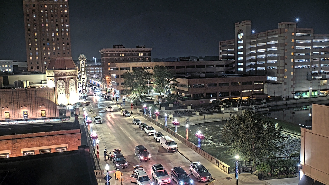 Thumbnail for current weather camera view from City of Aurora IL in Aurora, Illinois