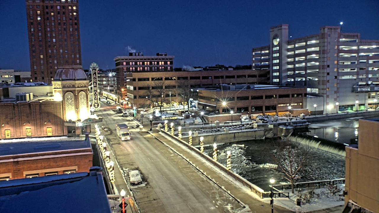 Thumbnail for current weather camera view from City of Aurora IL in Aurora, Illinois