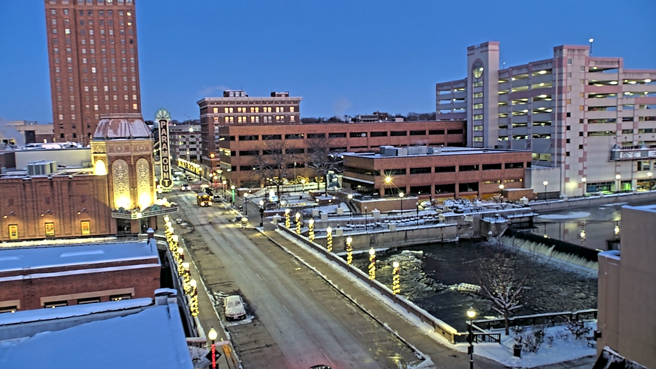 Thumbnail for current weather camera view from City of Aurora IL in Aurora, Illinois