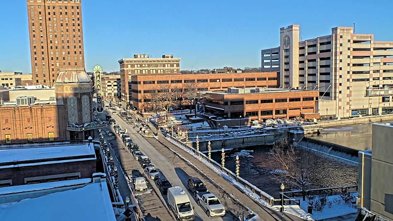 Thumbnail for current weather camera view from City of Aurora IL in Aurora, Illinois