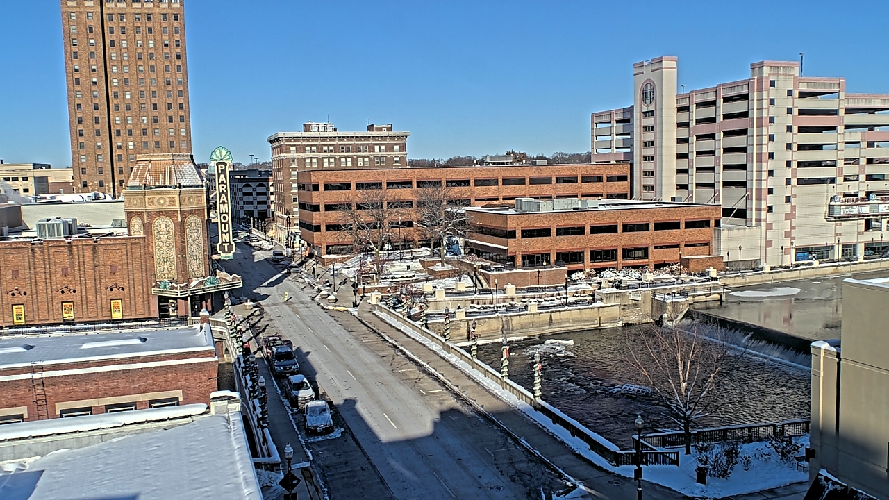 Thumbnail for current weather camera view from City of Aurora IL in Aurora, Illinois