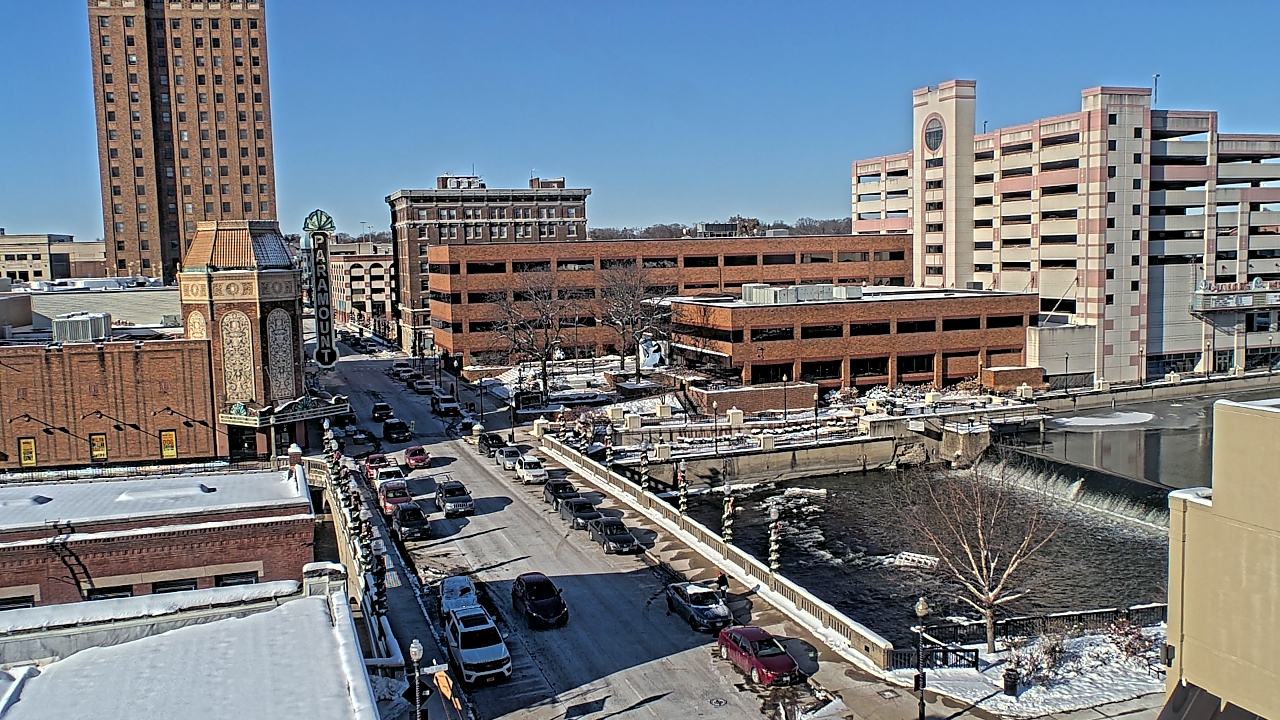 Thumbnail for current weather camera view from City of Aurora IL in Aurora, Illinois
