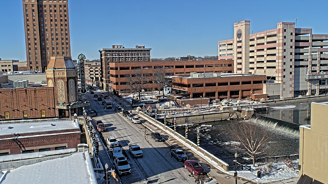 Thumbnail for current weather camera view from City of Aurora IL in Aurora, Illinois
