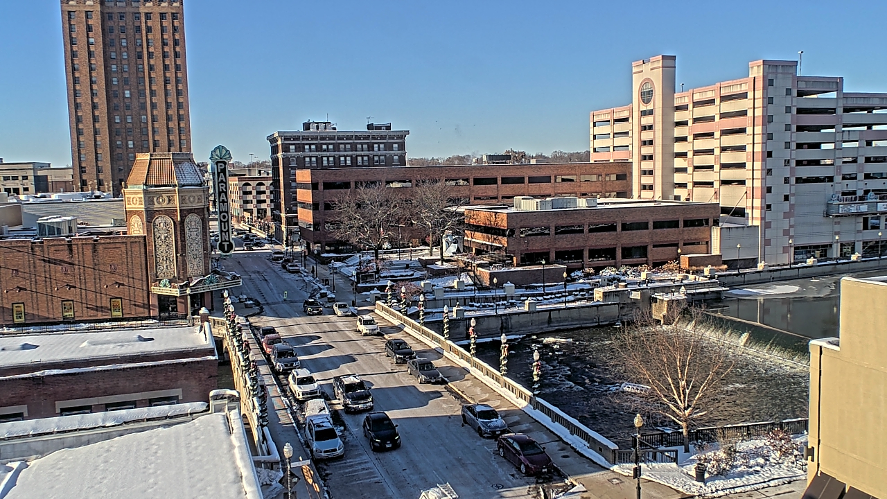 Thumbnail for current weather camera view from City of Aurora IL in Aurora, Illinois