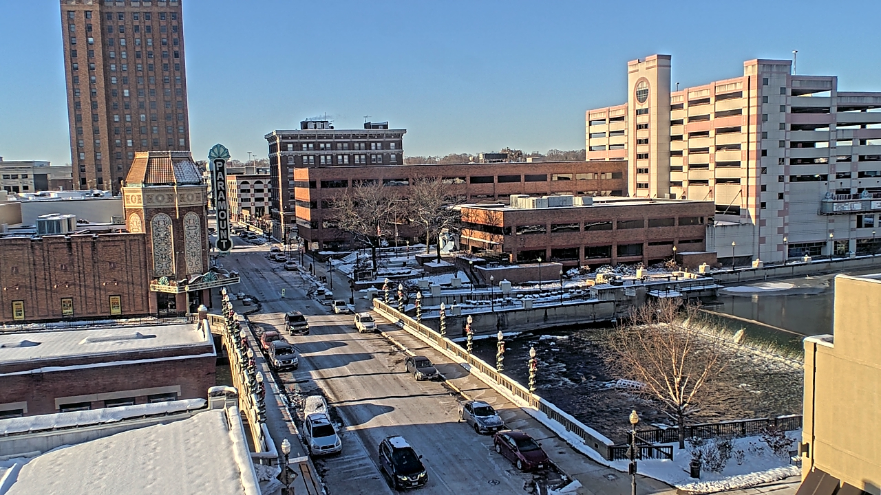 Thumbnail for current weather camera view from City of Aurora IL in Aurora, Illinois