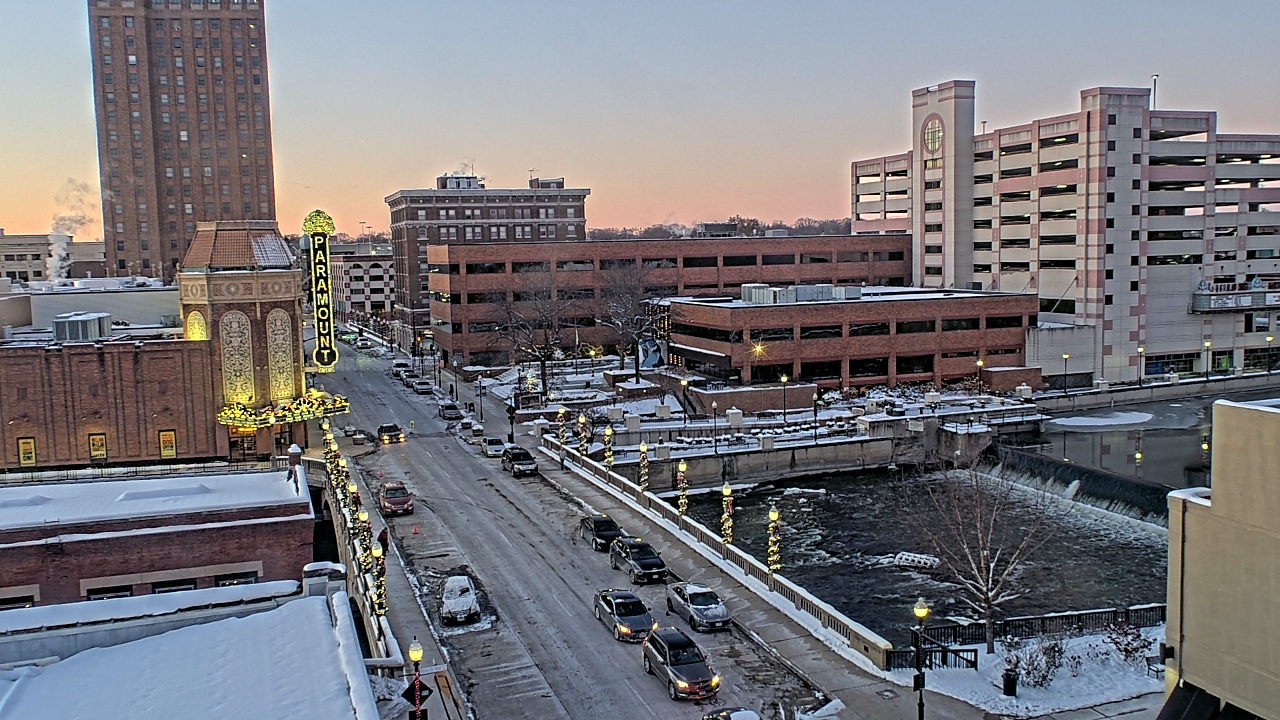 Thumbnail for current weather camera view from City of Aurora IL in Aurora, Illinois