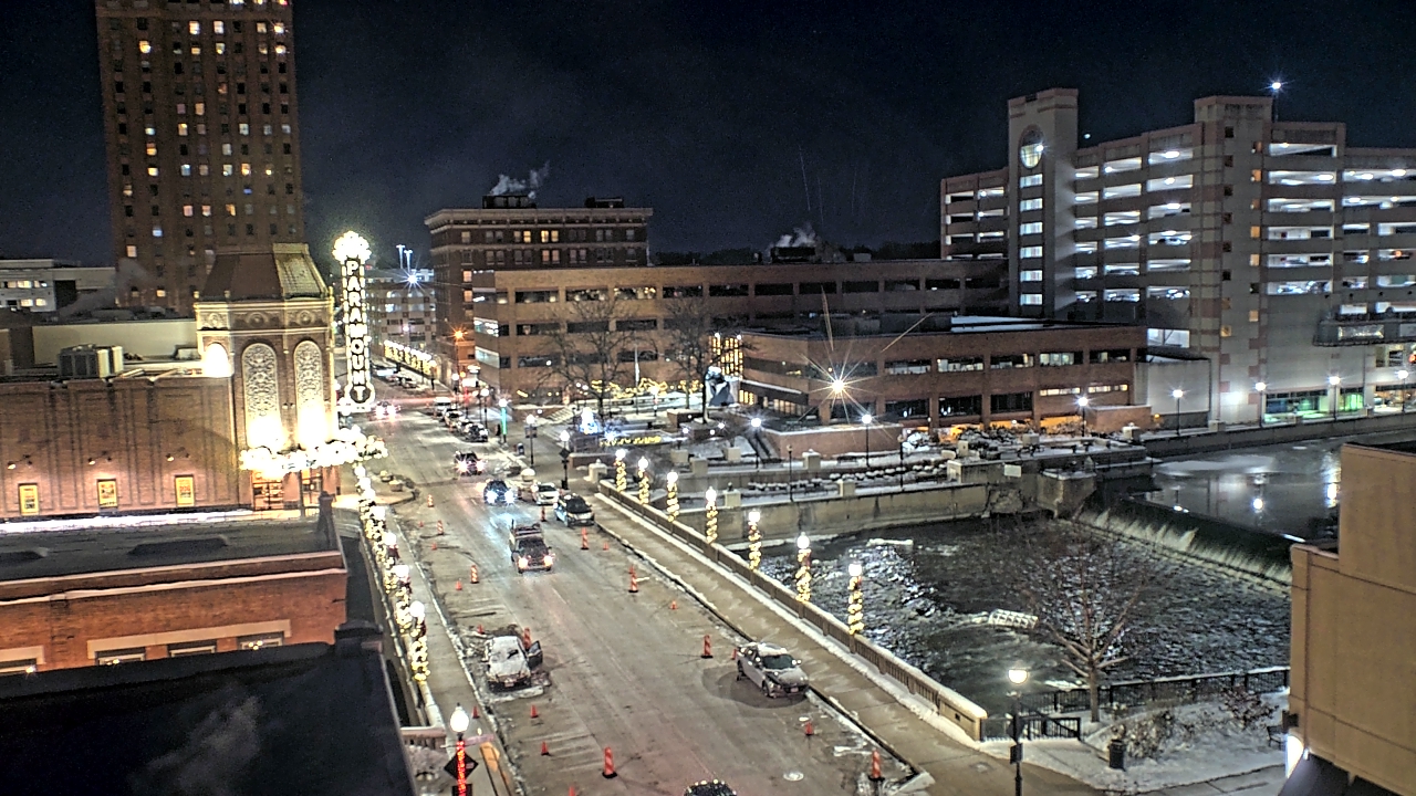 Thumbnail for current weather camera view from City of Aurora IL in Aurora, Illinois