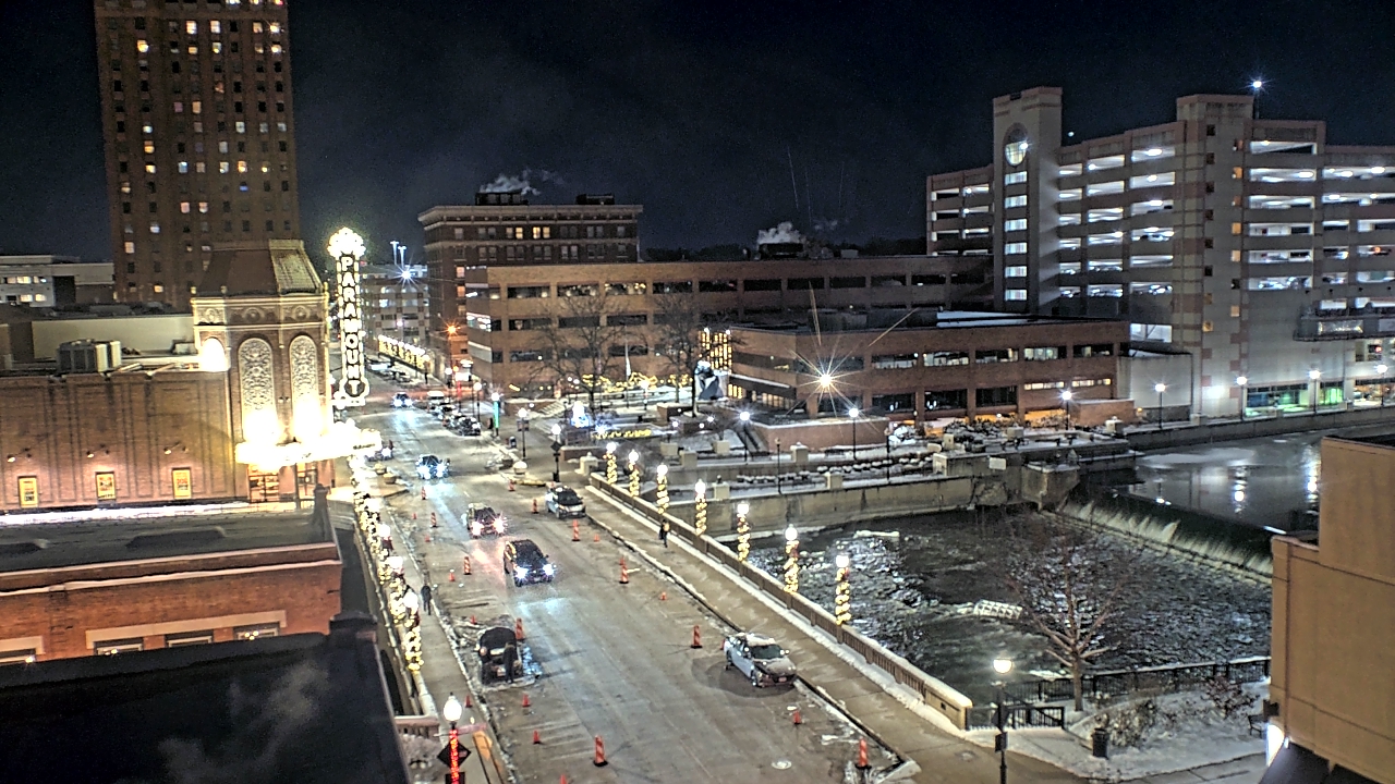 Thumbnail for current weather camera view from City of Aurora IL in Aurora, Illinois