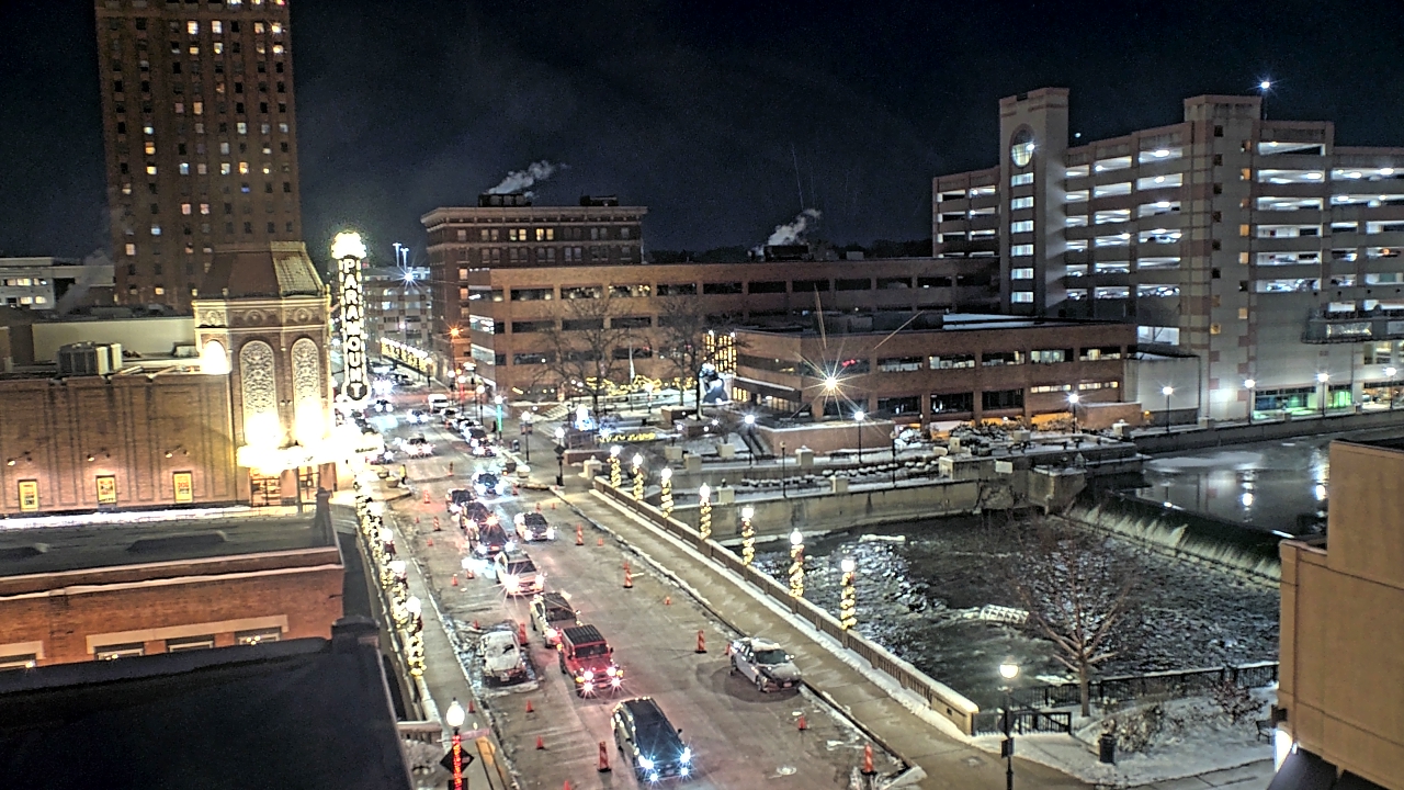Thumbnail for current weather camera view from City of Aurora IL in Aurora, Illinois