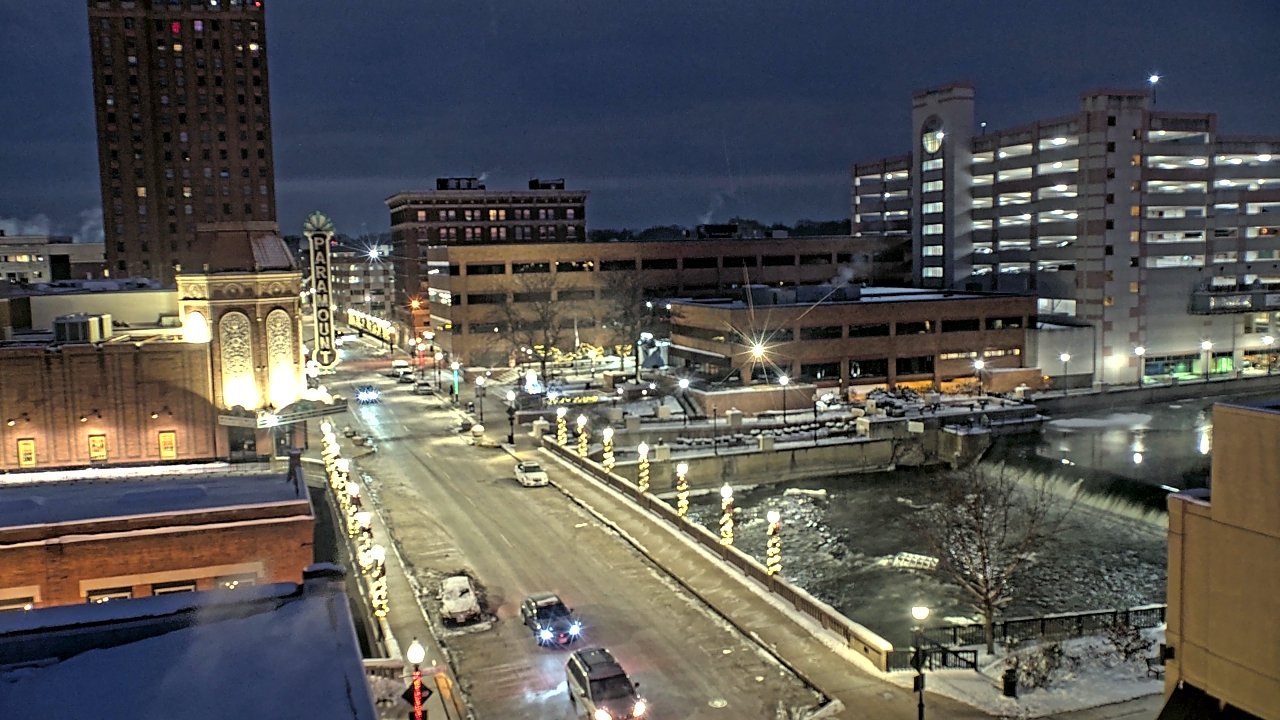 Thumbnail for current weather camera view from City of Aurora IL in Aurora, Illinois