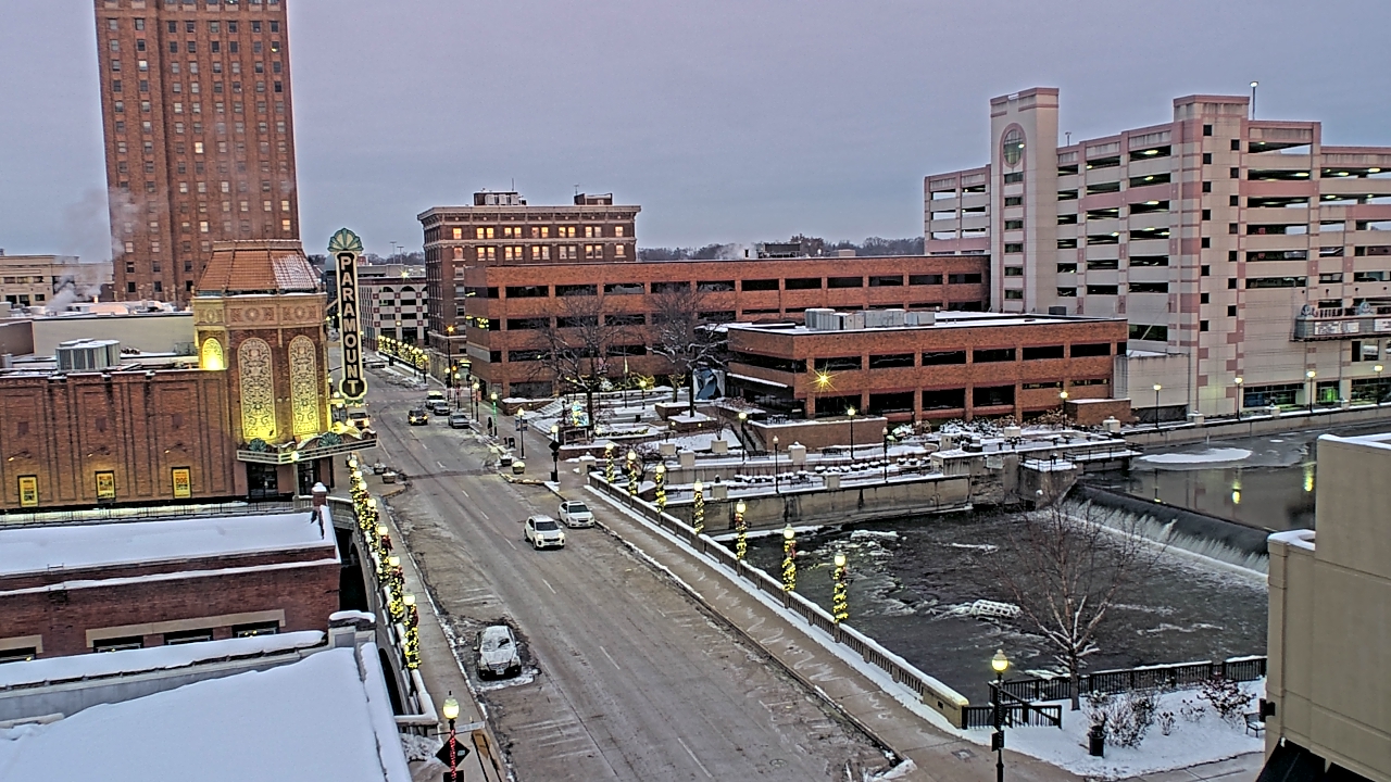 Thumbnail for current weather camera view from City of Aurora IL in Aurora, Illinois