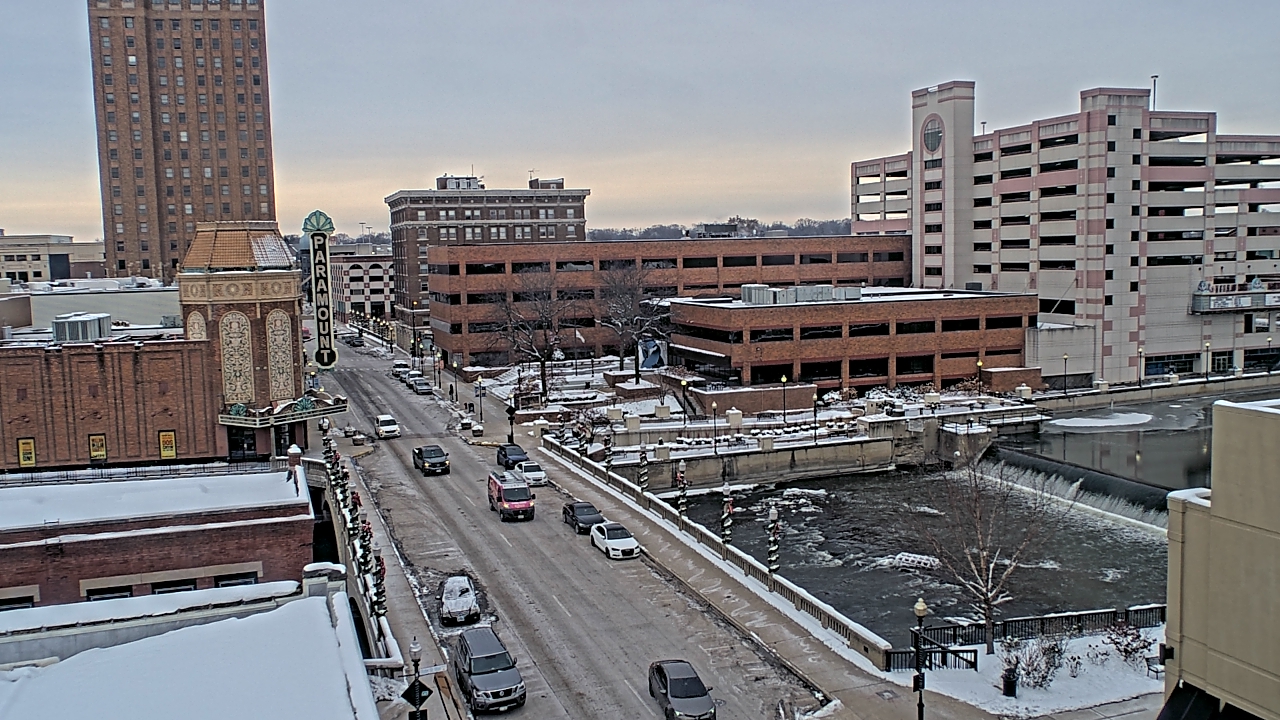 Thumbnail for current weather camera view from City of Aurora IL in Aurora, Illinois
