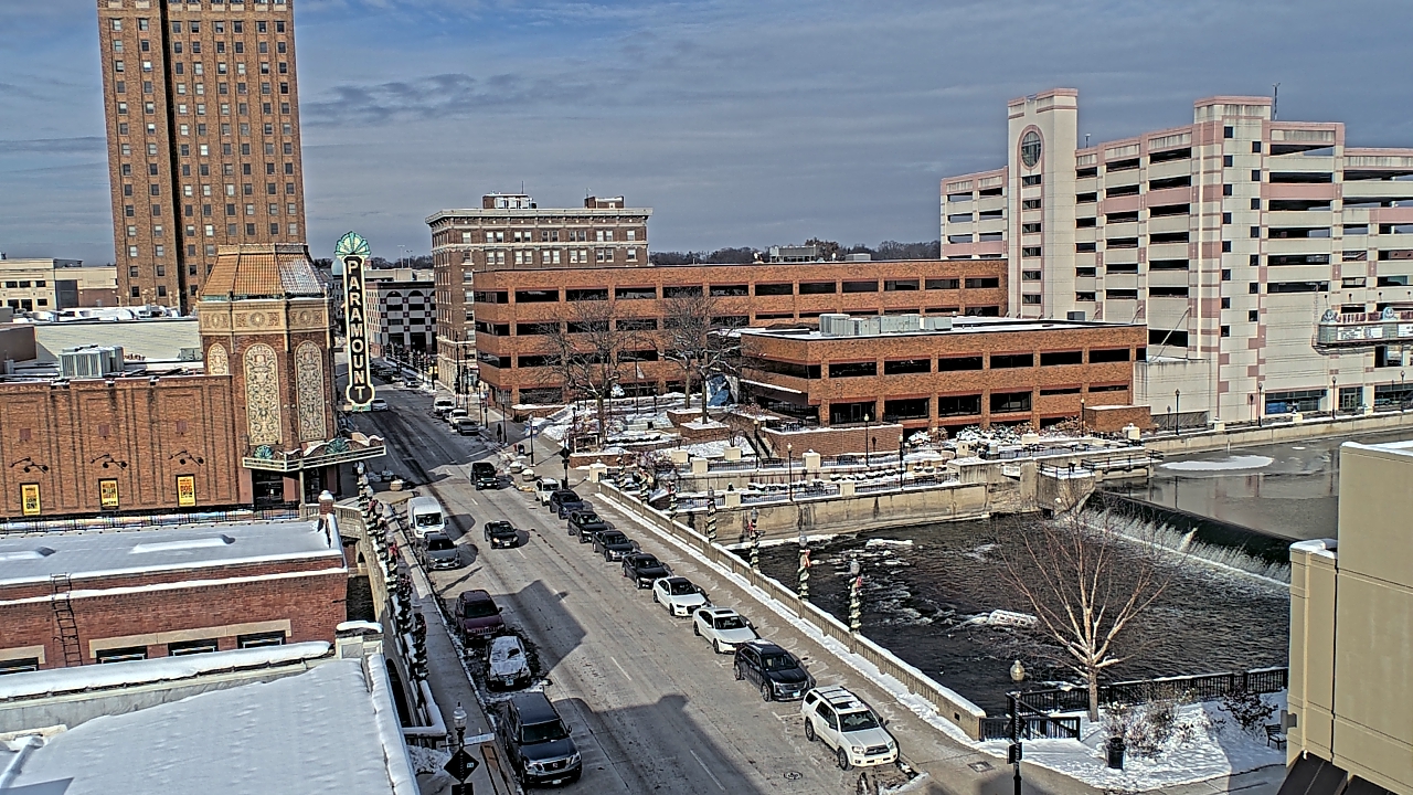 Thumbnail for current weather camera view from City of Aurora IL in Aurora, Illinois