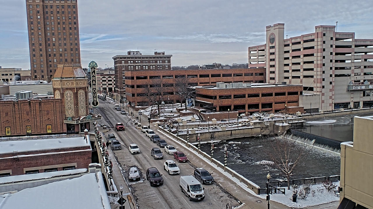 Thumbnail for current weather camera view from City of Aurora IL in Aurora, Illinois