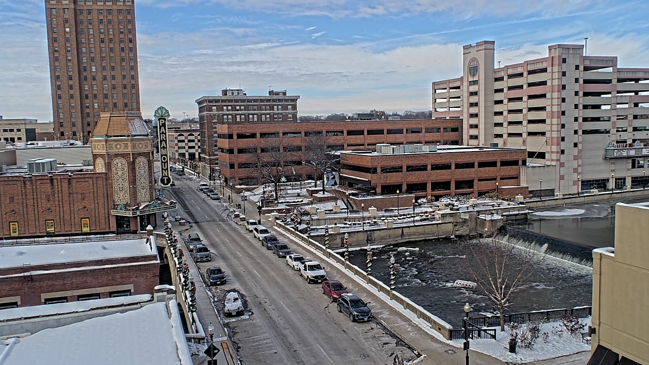Thumbnail for current weather camera view from City of Aurora IL in Aurora, Illinois