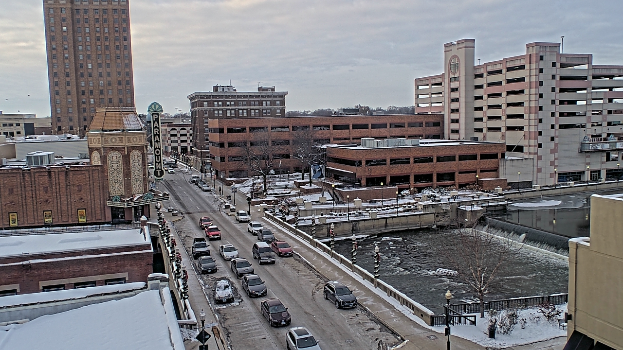 Thumbnail for current weather camera view from City of Aurora IL in Aurora, Illinois