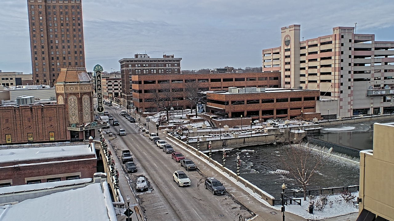 Thumbnail for current weather camera view from City of Aurora IL in Aurora, Illinois