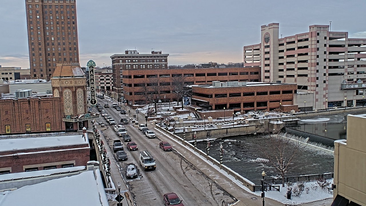 Thumbnail for current weather camera view from City of Aurora IL in Aurora, Illinois