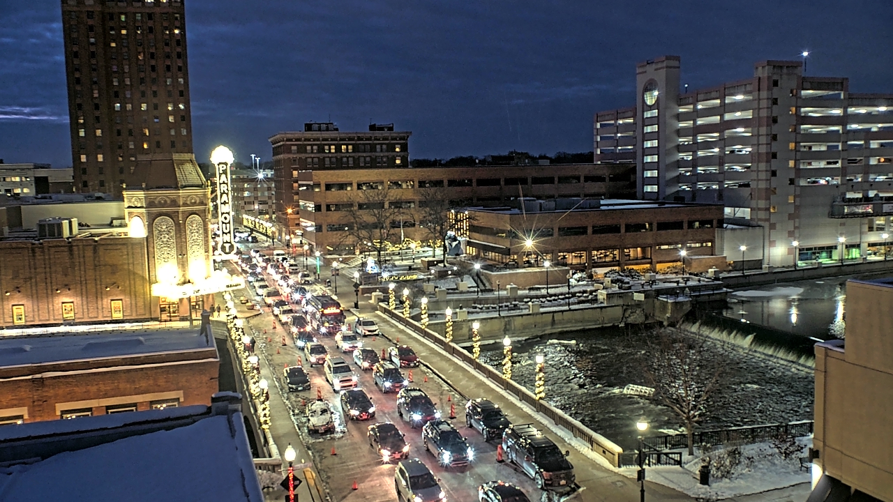 Thumbnail for current weather camera view from City of Aurora IL in Aurora, Illinois