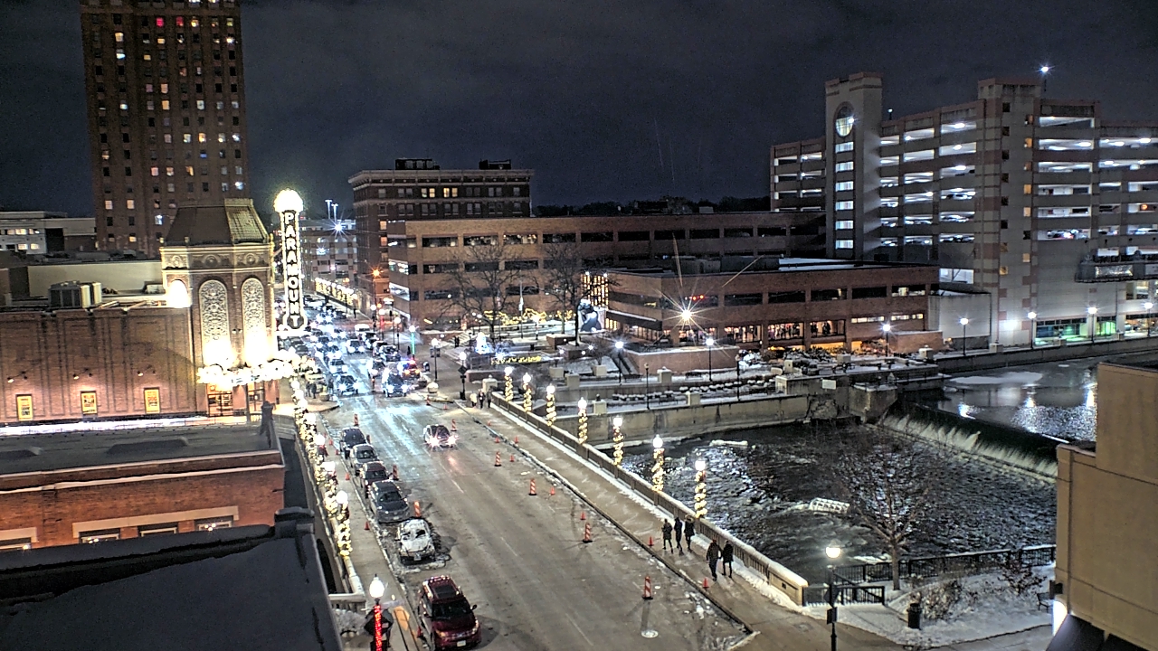 Thumbnail for current weather camera view from City of Aurora IL in Aurora, Illinois