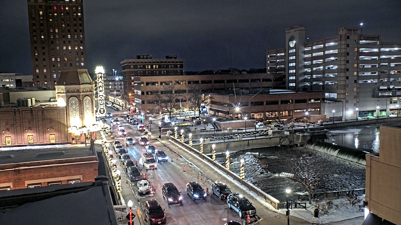 Thumbnail for current weather camera view from City of Aurora IL in Aurora, Illinois