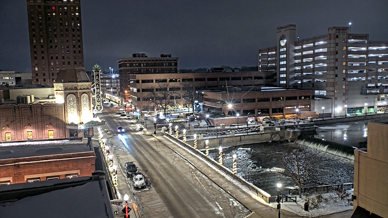 Thumbnail for current weather camera view from City of Aurora IL in Aurora, Illinois