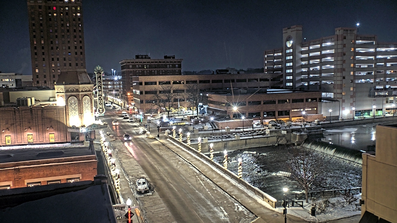 Thumbnail for current weather camera view from City of Aurora IL in Aurora, Illinois