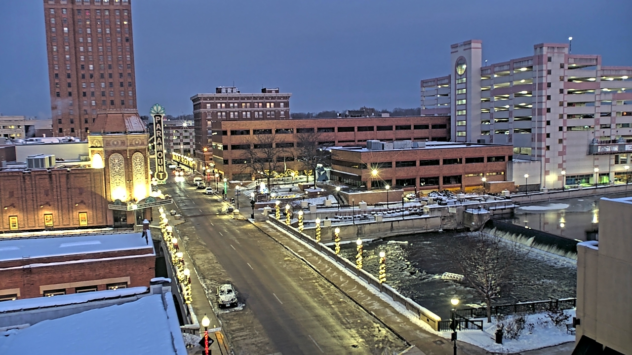 Thumbnail for current weather camera view from City of Aurora IL in Aurora, Illinois