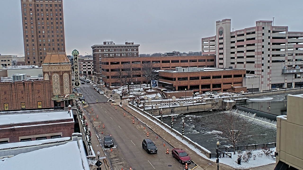 Thumbnail for current weather camera view from City of Aurora IL in Aurora, Illinois
