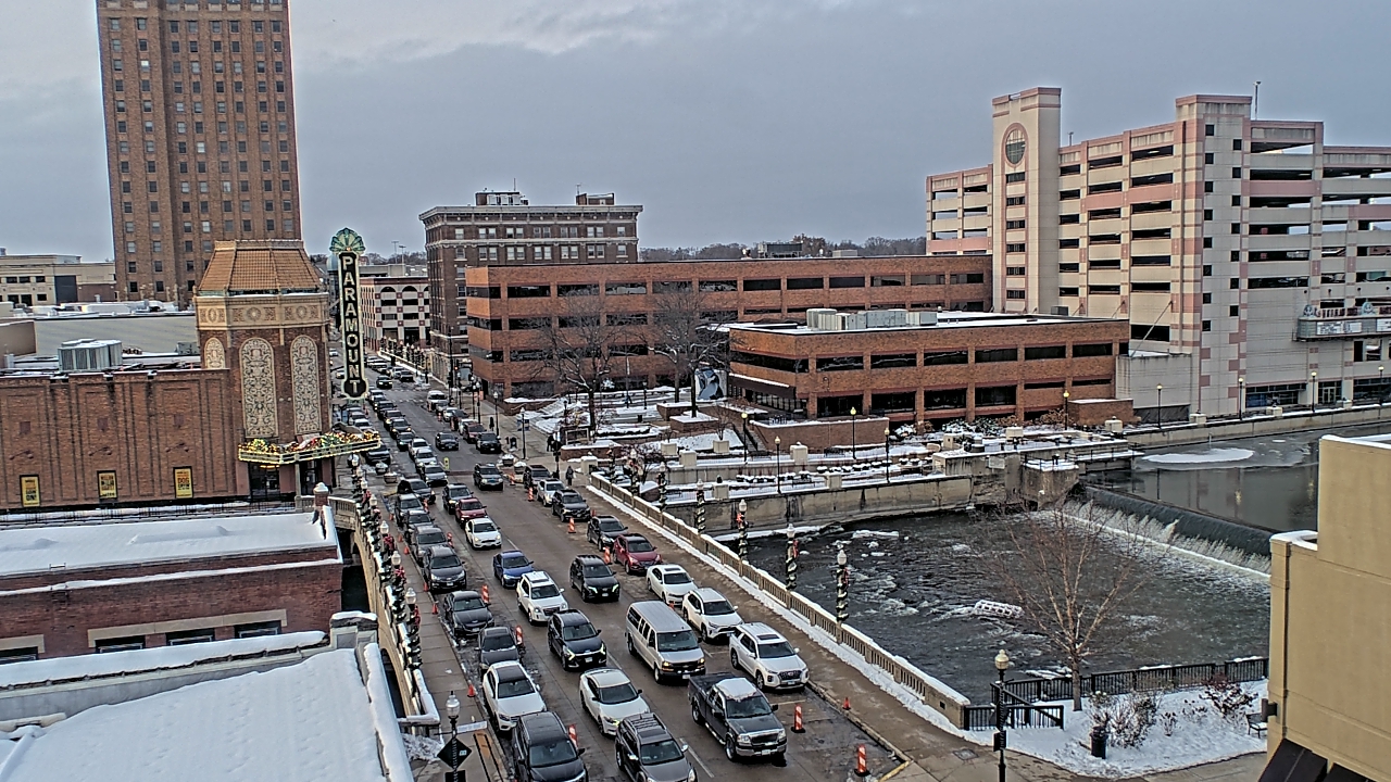 Thumbnail for current weather camera view from City of Aurora IL in Aurora, Illinois