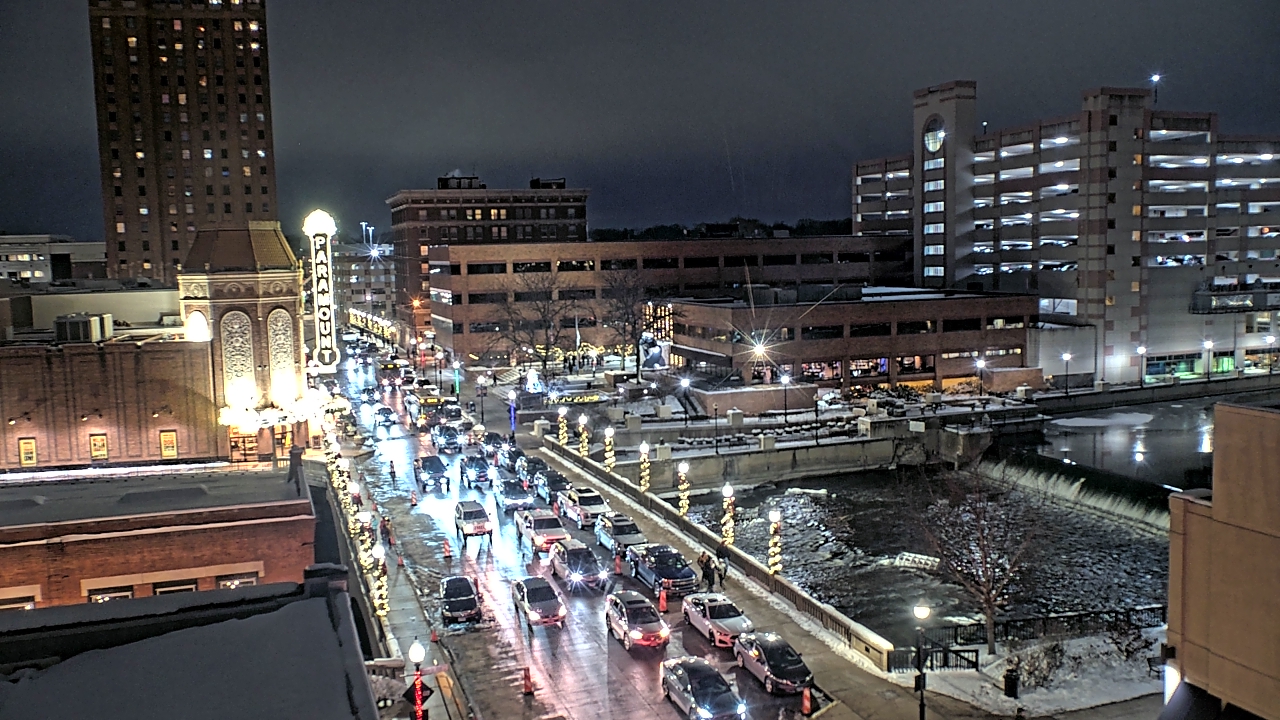 Thumbnail for current weather camera view from City of Aurora IL in Aurora, Illinois
